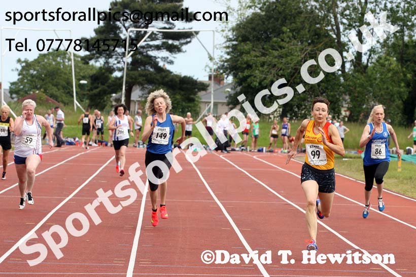Womens 100 metres, 2019 NEMA Track and Field Champs, Monkton. Photo:  David T. Hewitson/Sports for All Pics
